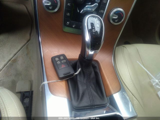 LYV402FM9GB097106 Volvo S60 Inscription T5 Drive-e Platinum