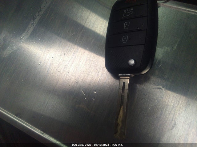 KIA Soul Base 2015 KNDJN2A25F7211115 Image 3