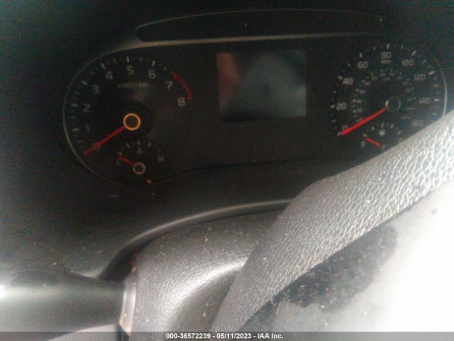 KNDJ23AU8N7176276 KIA SOUL LX