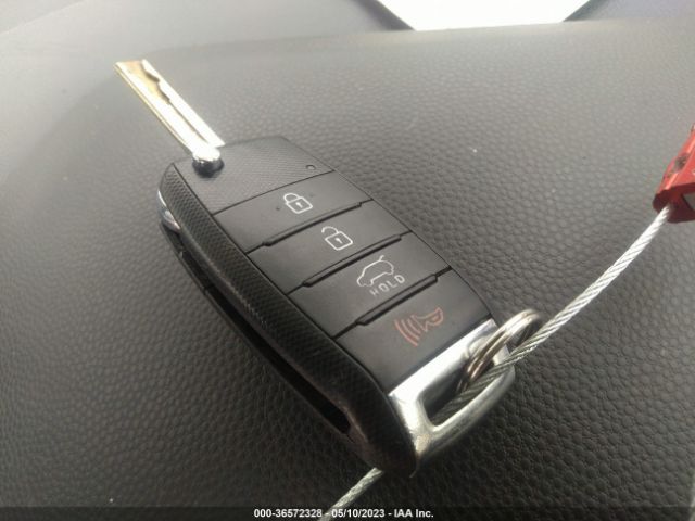 KNDJP3A58F7114839 KIA SOUL +