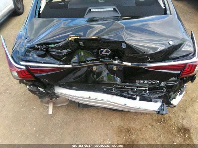 58ADA1C14NU023651 Lexus Es Es 300h