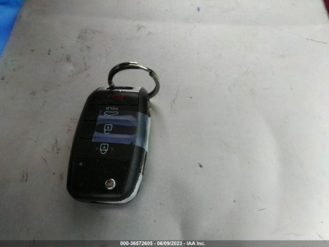 KNAFK5A87H5695885 KIA Forte5 Lx