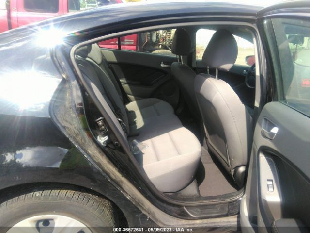 3KPFK4A7XJE226627 KIA FORTE LX