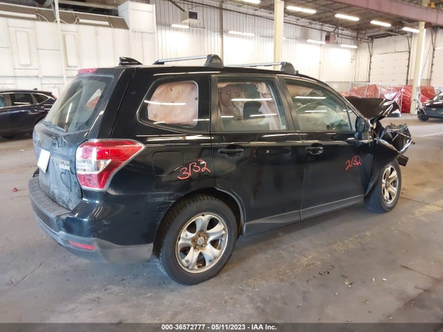 JF2SJAAC5GG559762 Subaru Forester 2.5i