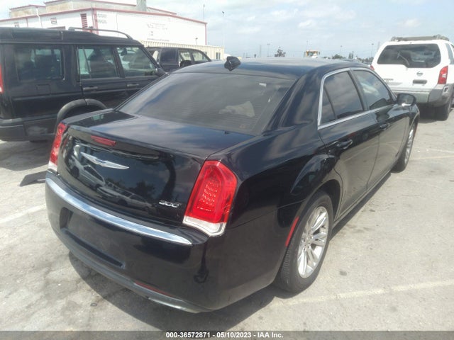 2C3CCAAG3JH170957 Chrysler 300 Touring L