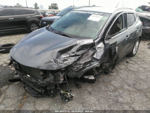 JN1BJ1CP2JW186467 Nissan Rogue Sport Sv