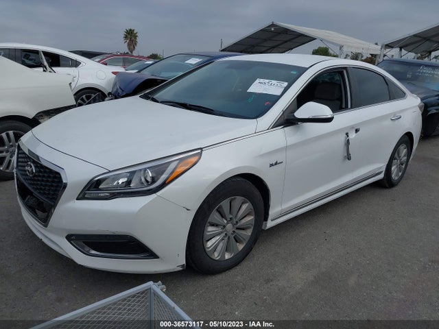 Hyundai Sonata Hybrid Se 2016 KMHE24L16GA040286 Image 2