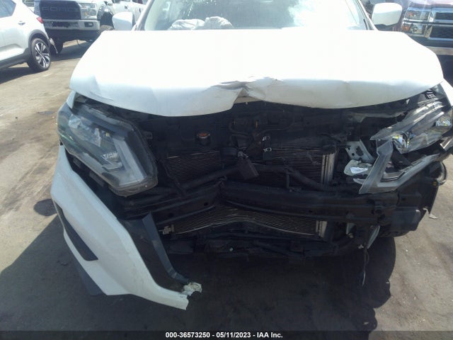 Nissan ROGUE S 2018 KNMAT2MTXJP528200 Image 7