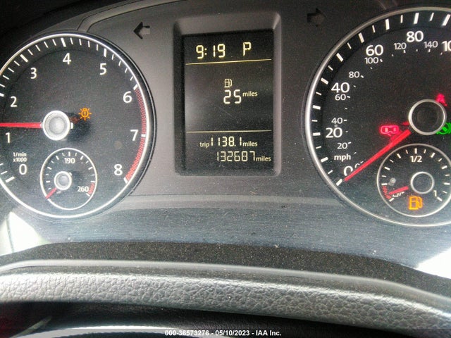 1VWAT7A35FC042973 Volkswagen Passat 1.8t Wolfsburg Ed