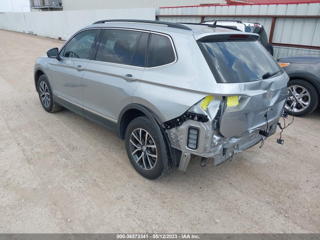 3VV2B7AX4LM083894 Volkswagen Tiguan Se/sel/se R-line Black