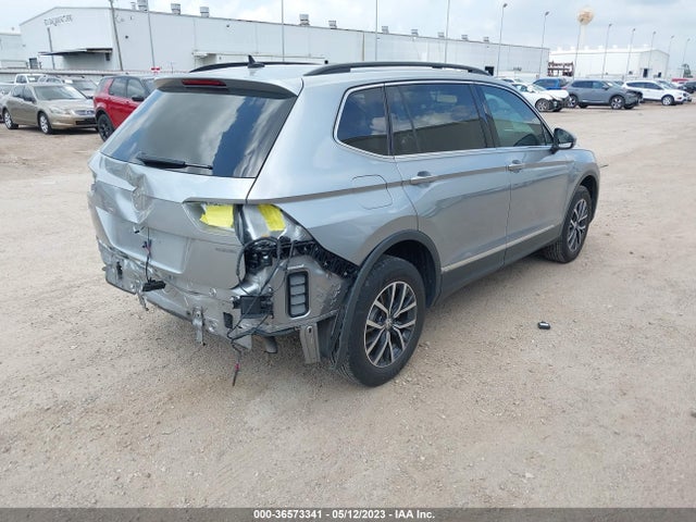 3VV2B7AX4LM083894 Volkswagen Tiguan Se/sel/se R-line Black