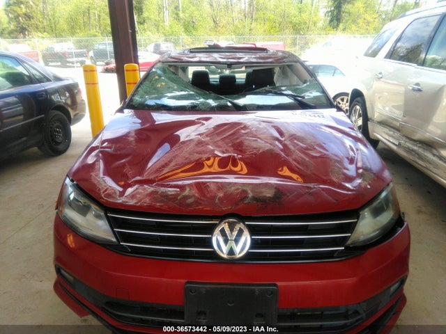 3VWL17AJ3HM213654 Volkswagen Jetta 1.8t Sel