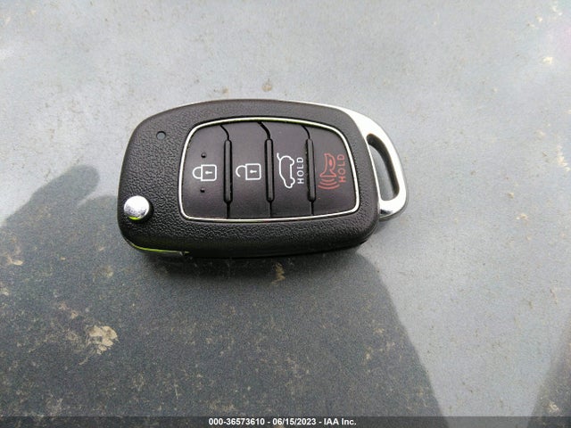 Hyundai TUCSON SE 2019 KM8J23A44KU961063 Image 3