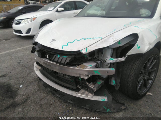 Tesla Model 3 Long Range/performance 2019 5YJ3E1EB8KF211417 Image 8
