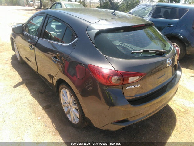 Mazda Mazda3 5-door Touring 2017 3MZBN1L74HM137778 Image 4
