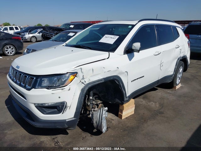 3C4NJCBB2JT165376 Jeep Compass Latitude