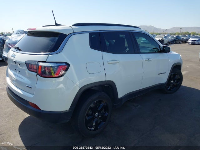 3C4NJCBB2JT165376 Jeep Compass Latitude