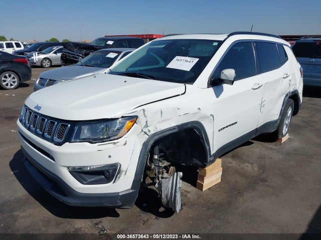 3C4NJCBB2JT165376 Jeep Compass Latitude
