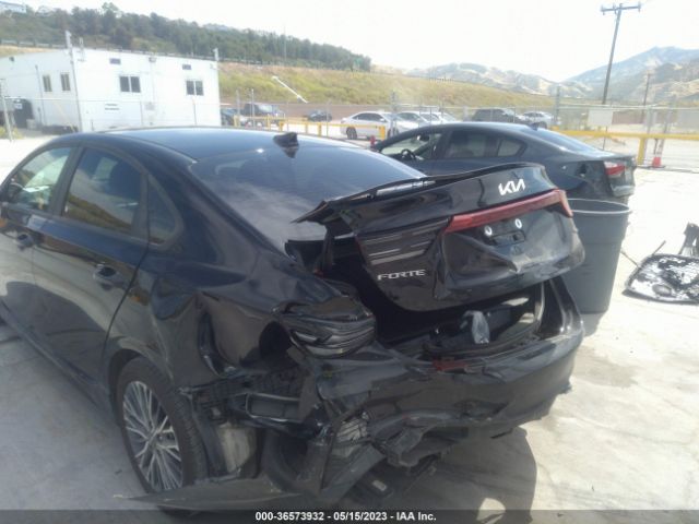 3KPF54AD4PE539615 KIA Forte Gt-line