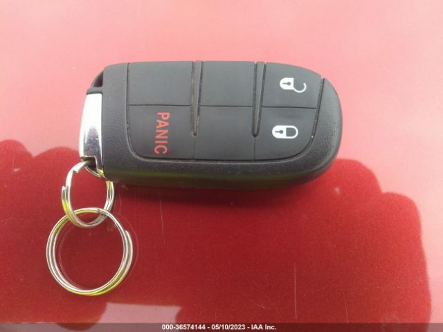 3C4NJCAB8JT368452 Jeep Compass Sport