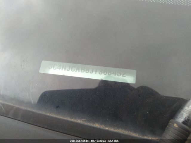 3C4NJCAB8JT368452 Jeep Compass Sport