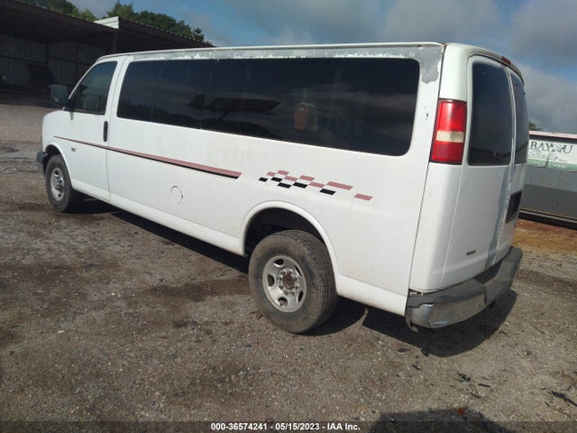 2006 CHEVROLET EXPRESS PASSENGER VIN: 1GAHG39U061229487