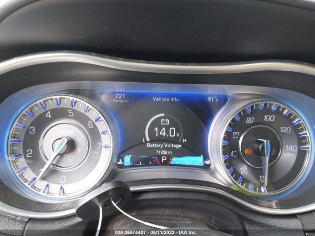 2C3CCAAG1JH117593 Chrysler 300 Touring L