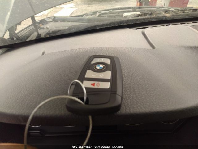WBA8E5G34HNU45340 BMW 3 Series 320i Xdrive