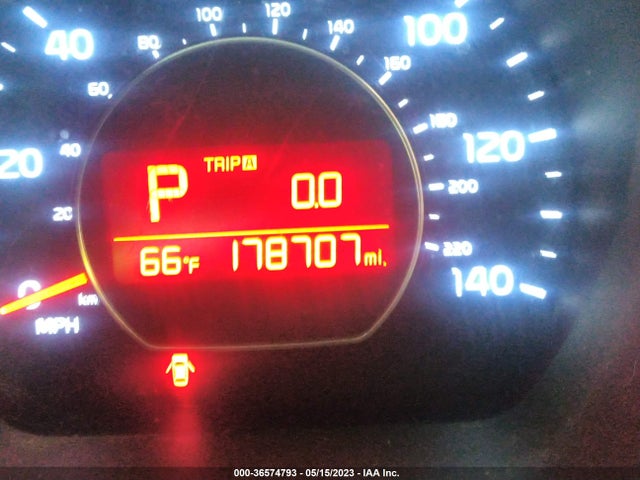 KIA SOUL + 2014 KNDJP3A53E7022732 Image 8
