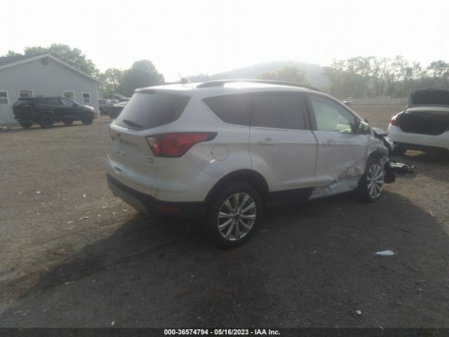 1FMCU9HDXKUB23521 Ford ESCAPE SEL