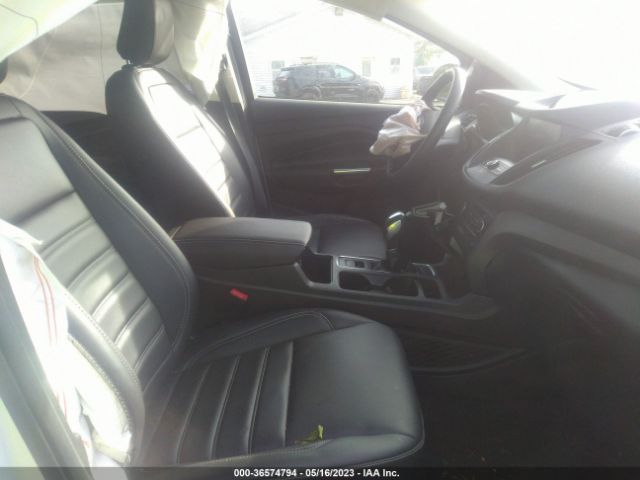 1FMCU9HDXKUB23521 Ford ESCAPE SEL