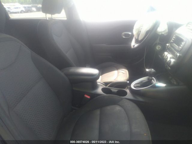KNDJP3A59F7133755 KIA SOUL +