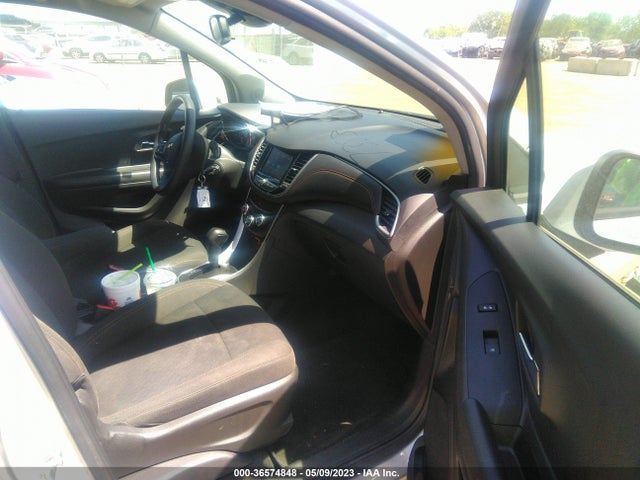 Chevrolet TRAX LS 2021 KL7CJKSB0MB301220 Image 5