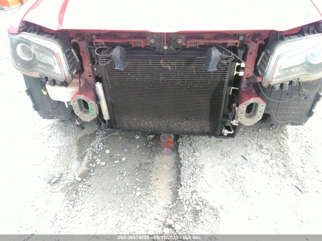 2C3CCABG8FH818217 Chrysler 300 300s