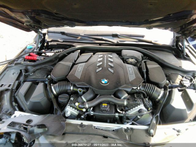 WBAGV8C0XNCJ26329 BMW 8 Series M850i