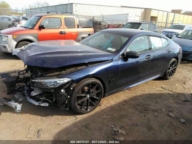 WBAGV8C0XNCJ26329 BMW 8 Series M850i