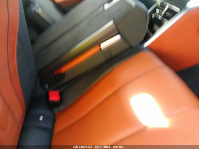 WBAGV8C0XNCJ26329 BMW 8 Series M850i