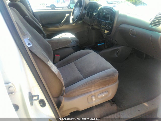 2005 TOYOTA SEQUOIA SR5 VIN: 5TDBT44A55S242698