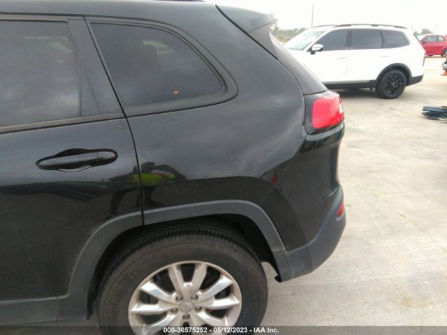 1C4PJMCS4GW121914 Jeep Cherokee Altitude