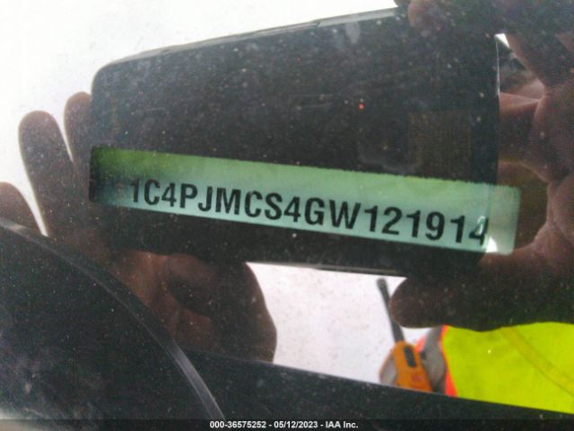 1C4PJMCS4GW121914 Jeep Cherokee Altitude