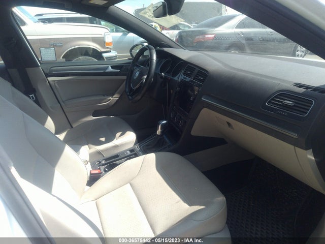 2017 Volkswagen Golf, VIN: WVWPR7AU9HW950252