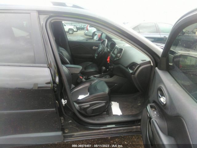 1C4PJLLB5KD373055 Jeep Cherokee Altitude