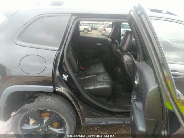 1C4PJLLB5KD373055 Jeep Cherokee Altitude