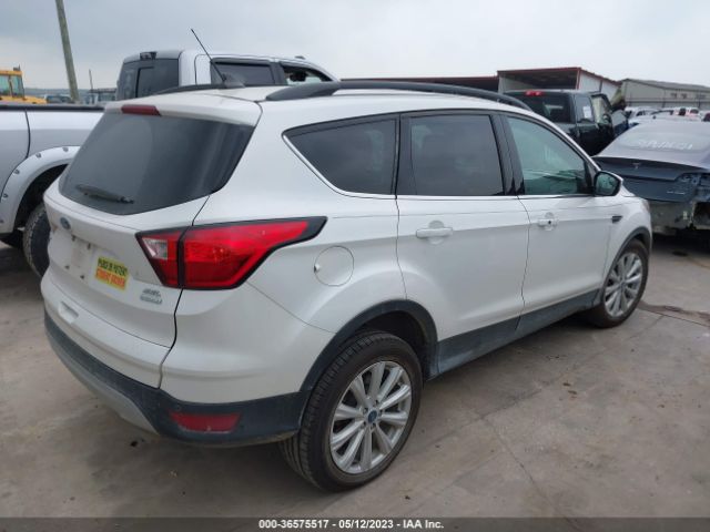 1FMCU0HD1KUA89769 Ford ESCAPE SEL