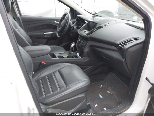 1FMCU0HD1KUA89769 Ford ESCAPE SEL