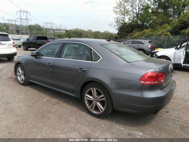 1VWBT7A35EC048551 Volkswagen Passat Se W/sunroof