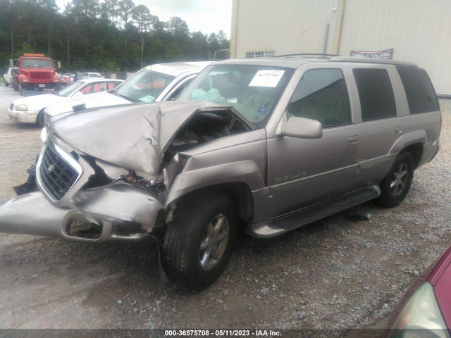 2000 CADILLAC ESCALADE VIN: 1GYEK63R9YR194266