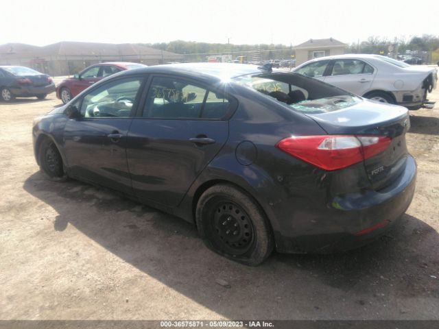 KNAFK4A67G5609112 KIA FORTE LX