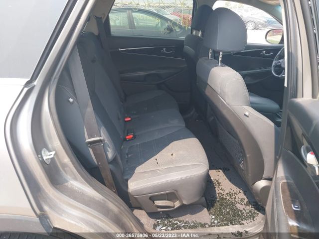 5XYPGDA52JG371961 KIA Sorento Lx V6
