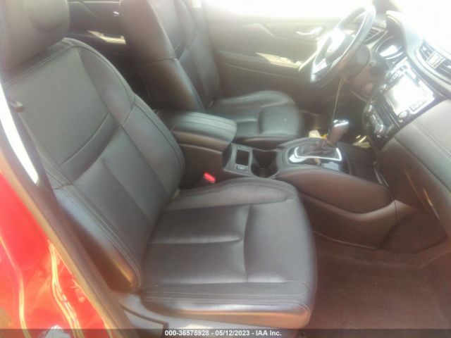 JN8AT2MT5HW133233 Nissan Rogue Sl